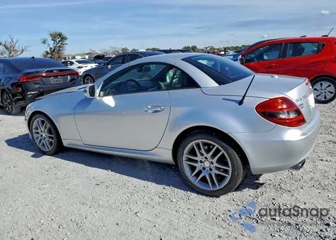 2009 Mercedes-Benz Slk 300 из США, поврежденный, VIN WDBWK54F69F198723